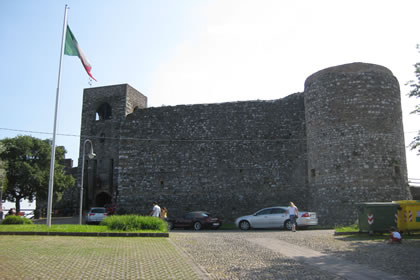 Padenghe the castle