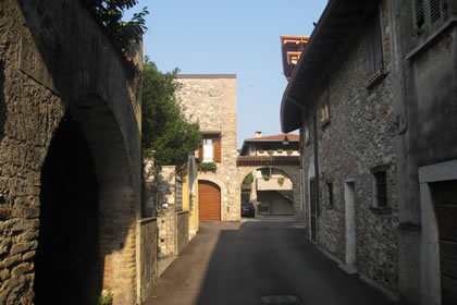 San Felice del Benaco houses with stone facades