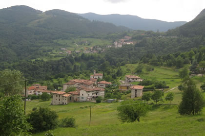 Tremosine panoramic view of the fraction of Priezzo